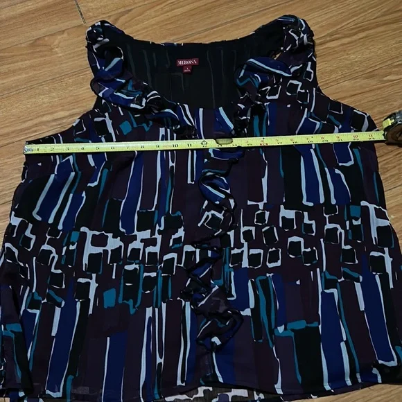 Merona Top - Picture 3 of 8